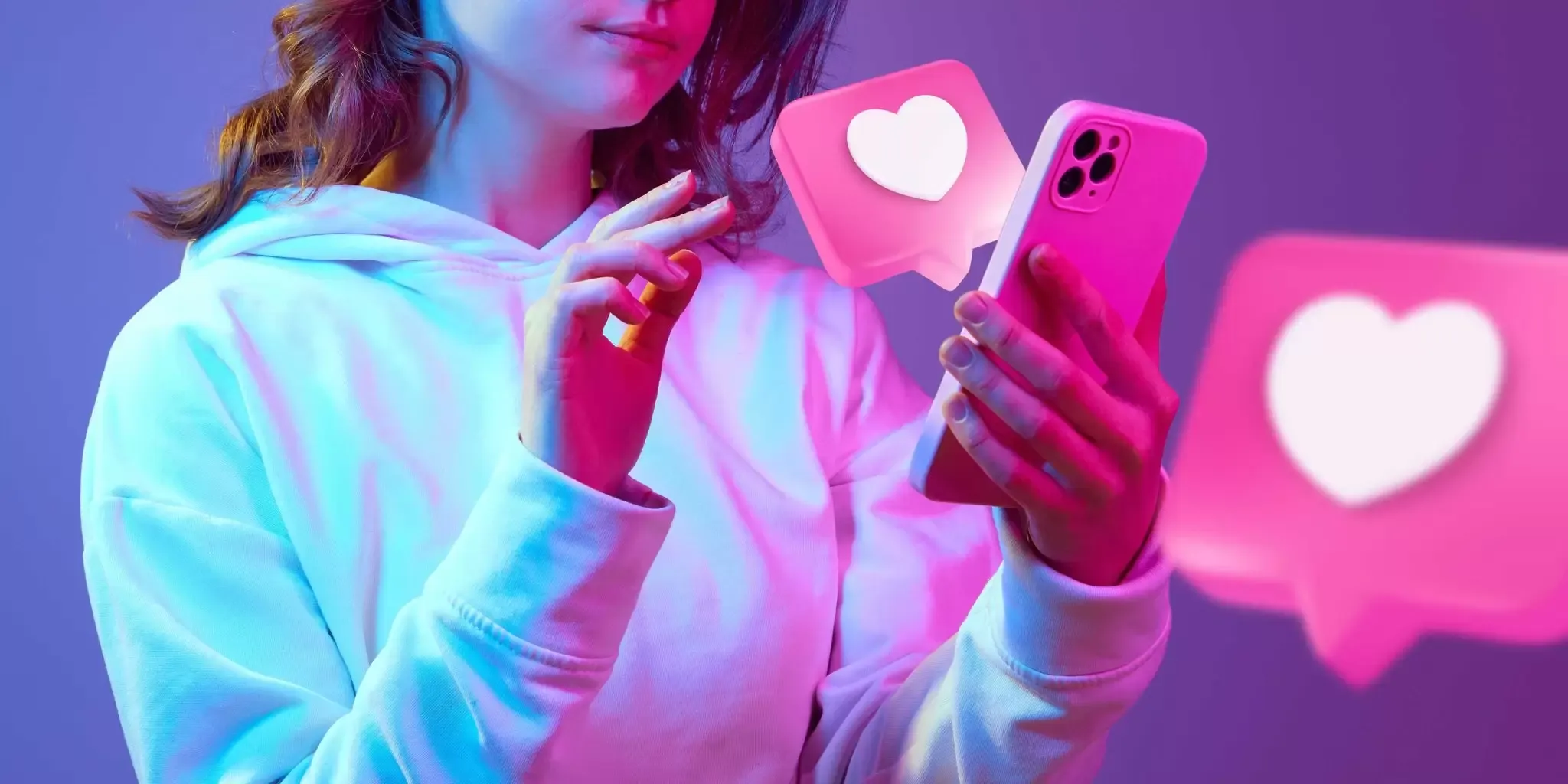 Vrouw op haar telefoon