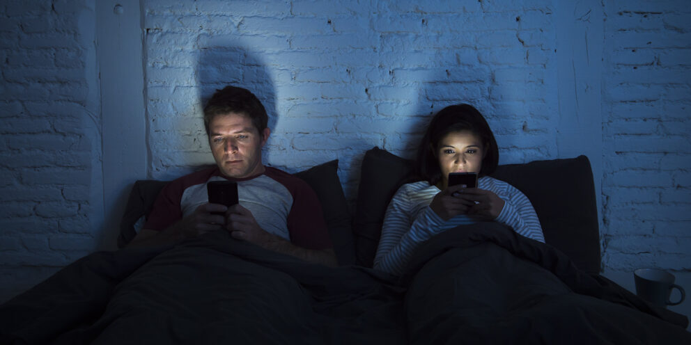 Whatsapp advertenties en Twitter is blij met dalend aantal gebruikers