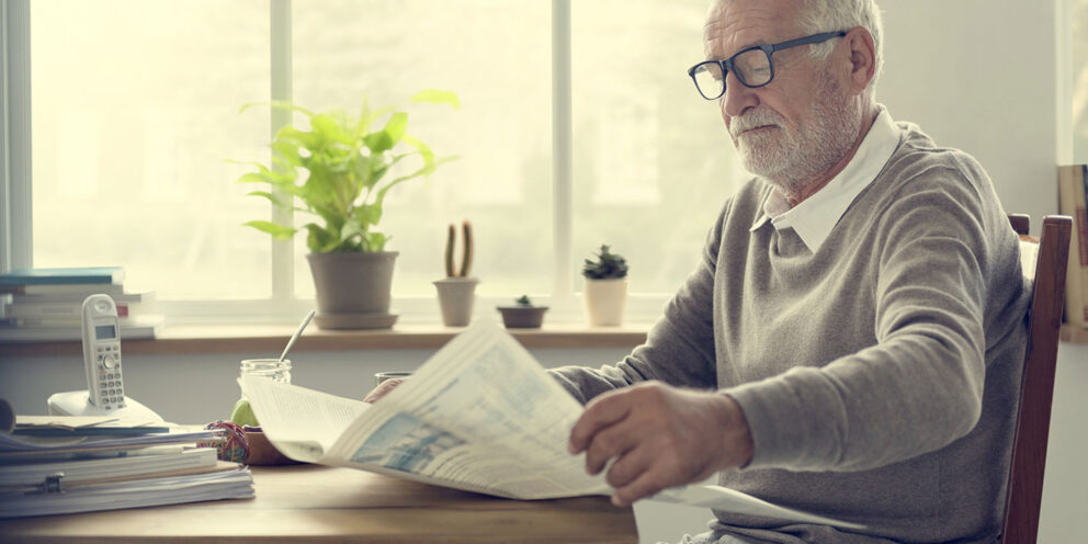 1 op de 2 Nederlanders las, leest en lust ook in de toekomst zijn of haar huis-aan-huisblad