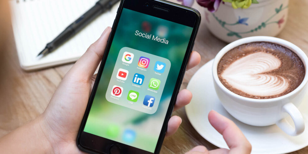 Lancering Facebook News en nieuwe event functies Instagram en LinkedIn