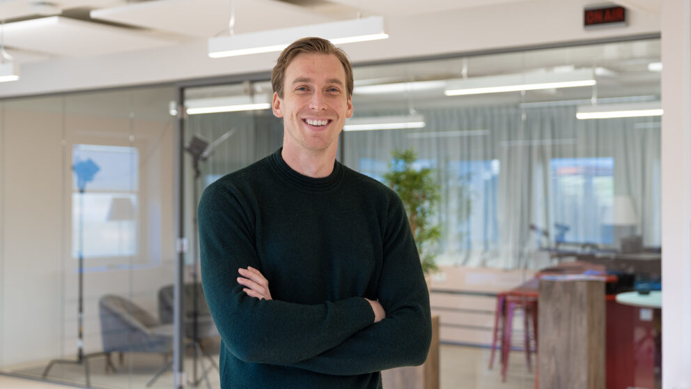 Digital Media Consultant Bob